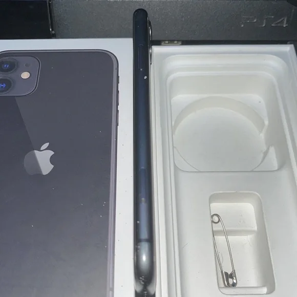iPhone 11